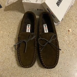Minnetonka Slippers
